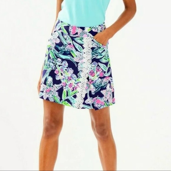 Lilly Pulitzer Pants - Lilly Pulitzer Golf Skort UPF 50+ LUXLETIC DAPHNE
